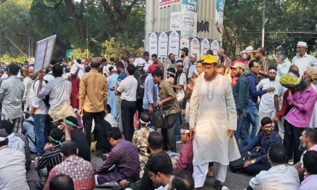 দাবি পূরণ না হওয়া পর্যন্ত কর্মবিরতিতে থাকবেন প্রাথমিকের শিক্ষকরা